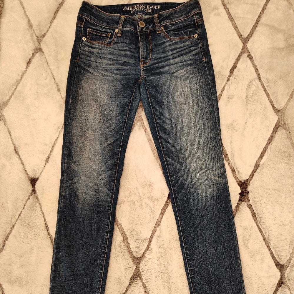 American Eagle jeans size 2